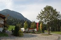 Vorschaubild: Camping Franzlhof in Söll Die Einfahrt zum Campingplatz