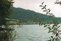 Vorschaubild: Salzkammergut Auch der größte See Österreichs mit Trinkwasserqualität, der Attersee, bietet herrliche Aussichten.