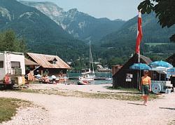 Vorschaubild: Camping Wolfgangblick in Abersee Die Anlegestelle der Fähre zum gegenüberliegenden St.Wolfgang