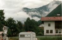 Vorschaubild: Camping Dreiländereck in Ried Die Sanitäranlagen sind auf der Rückseite der Rezeption untergebracht