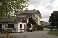 Vorschaubild: Campingpark Imst-West in Imst Rezeption, Service- und Sanitärbereich