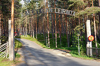 Vorschaubild: Kalevala Spirit Camping in Kuhmo Einfahrt zum Campingplatz