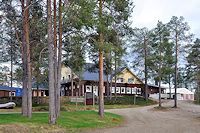 Vorschaubild: Harriniva Holiday Center in Muonio hinunter zu den Stellplätzen
