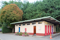 Vorschaubild: Camping Municipal Kaysersberg in Kaysersberg Sanitärgebäude am Platzende