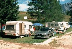 Vorschaubild: Camping Rocchetta in Cortina d´Ampezzo Bei unserem Besuch konnten wir keine Stellplatzeinteilung erkennen. Inzwischen sollen laut ADAC-Campingführer alle Stellplätze parzelliert sein