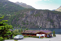 Vorschaubild: Strynsvatn Camping in Stryn / Strynsvatn Rezeptionsgebäude an der Straße