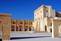 Vorschaubild: Marina di Leuca Santuario di S. Maria di Léuca.Eine Wallfahrt ans Finibus terrae soll den Eingang ins Paradies garantieren