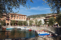 Vorschaubild: Gardasee Torri del Benaco Hafen