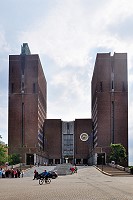 Vorschaubild: Oslo – Norwegens Hauptstadt Oslos Rathaustürme