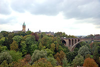 Vorschaubild: Luxemburg Adolphe-Brücke und Sparkasse